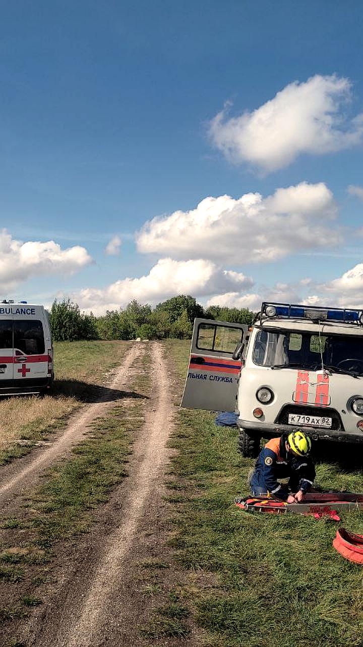 Спасатели эвакуировали женщину с переломом ноги после падения со скалы в Симферопольском районе