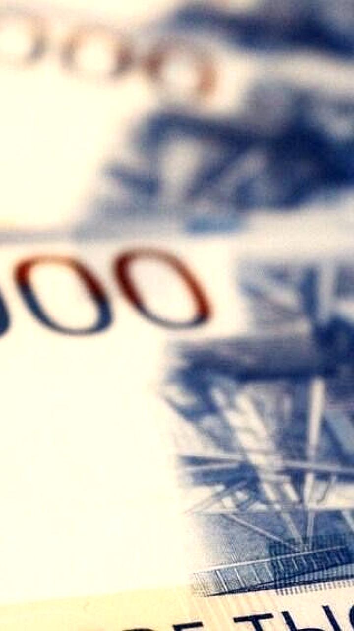 Эксперты прогнозируют ослабление рубля до 125 рублей за доллар