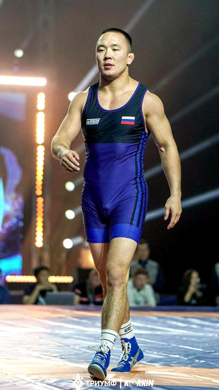 Четыре борца из Якутии завоевали бронзу на чемпионате России среди студентов