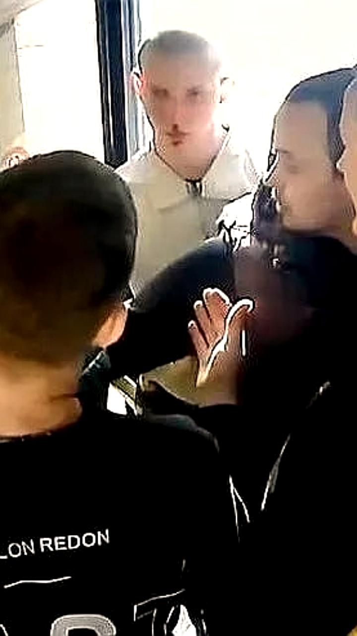 Уголовное дело против подростка за хулиганство в автобусе Кирове