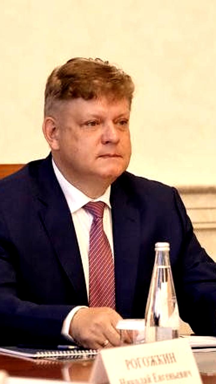 Обсуждение миграционной политики на заседании Совета при полпреде Президента России в СФО