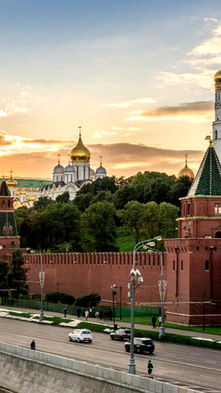 Путин инициирует создание театра в Москве для патриотической драматургии