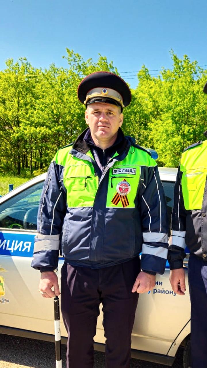 Полицейские в Белореченске спасли мужчину с инсультом