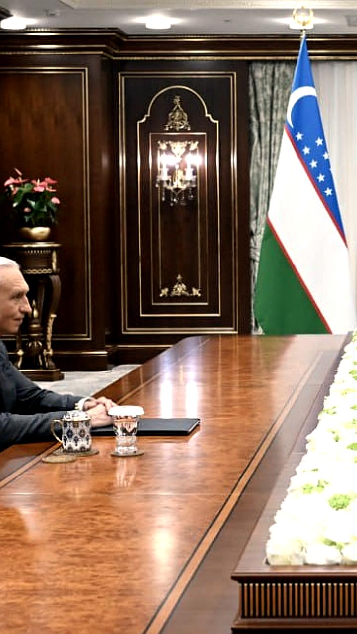 Шавкат Мирзиёев и Александр Дюков обсудили сотрудничество в нефтегазовой сфере