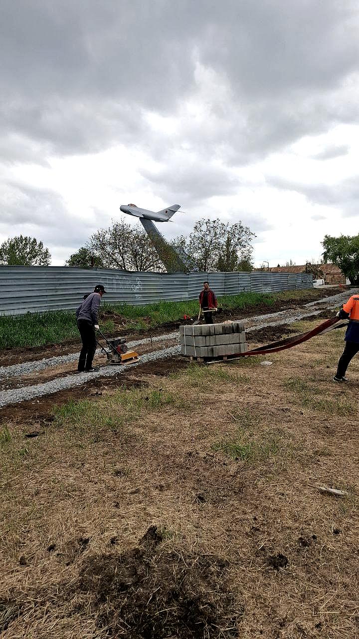 В Бердянске началось строительство детского автогородка для обучения правилам дорожного движения