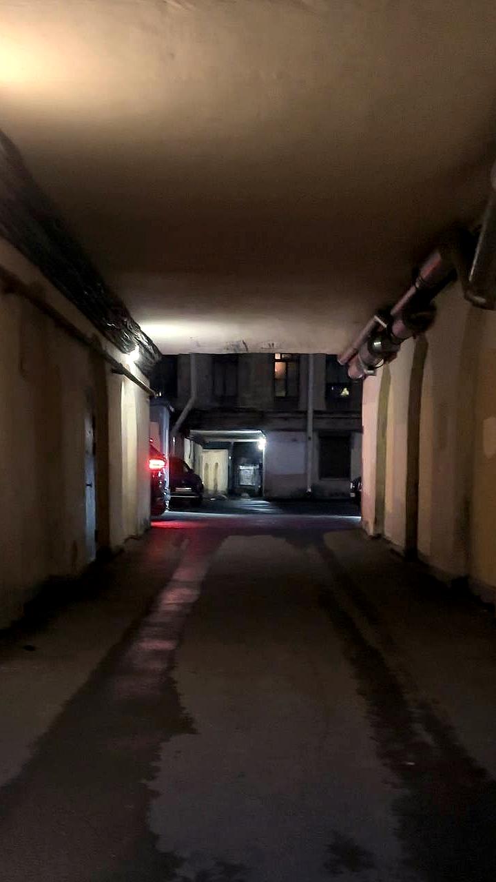 В Петербурге упрощают установку шлагбаумов во дворах для борьбы с нарушителями парковки