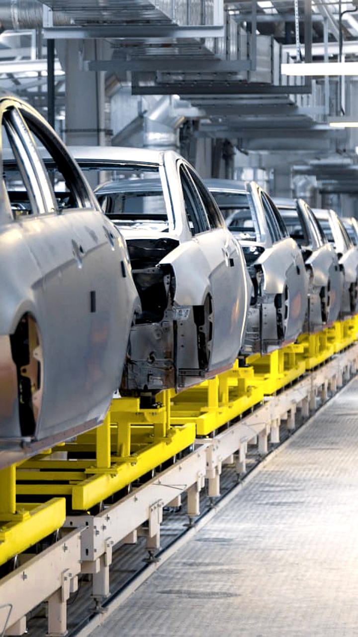 83% российских автозаводов продолжают работу после ухода западных брендов