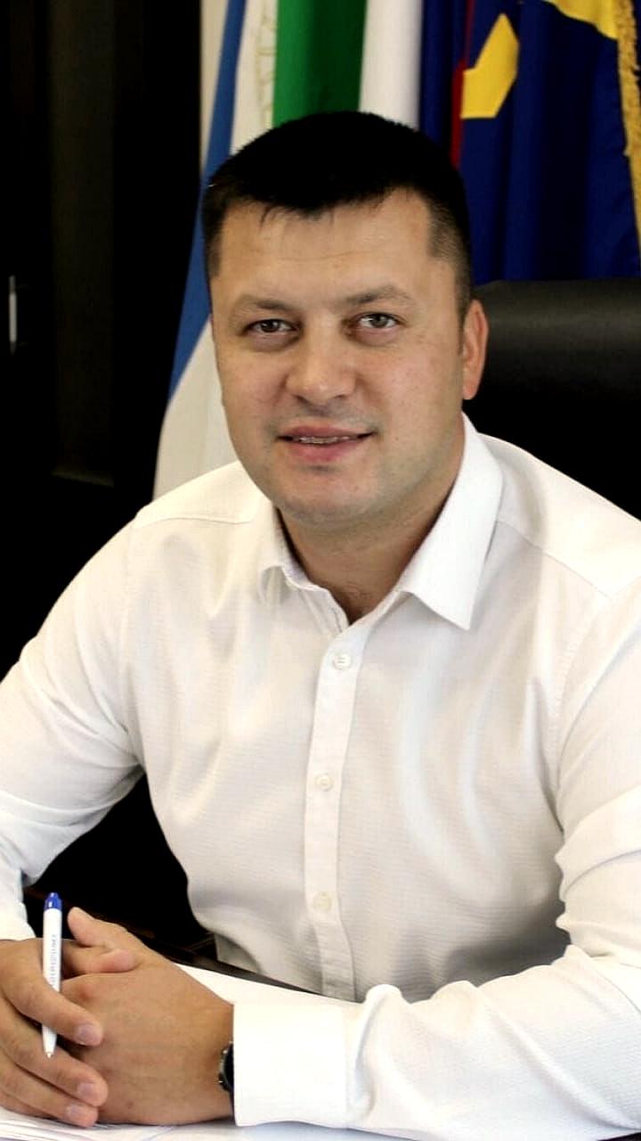 Мэр Уфы Ратмир Мавлиев стал многодетным отцом