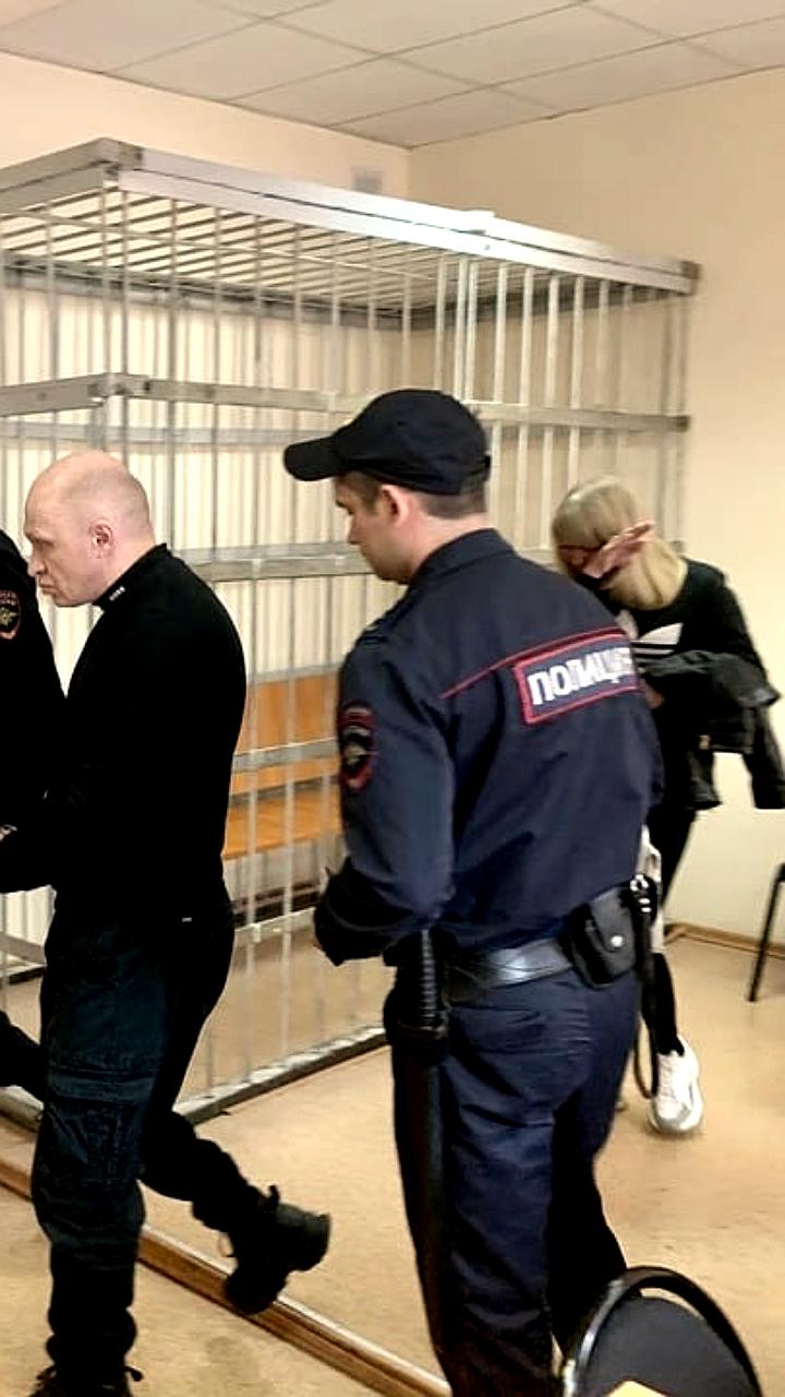 Два человека осуждены за незаконное обращение с гранатами в России