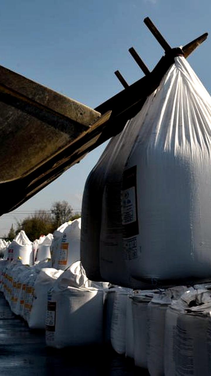 Европарламент утвердил повышение пошлин на импорт сельхозпродукции и удобрений из России и Белоруссии