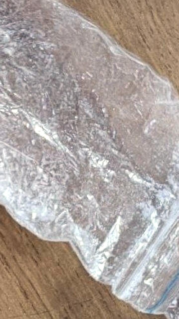 В Тюменской области задержан пассажир с наркотиками, спрятанными в Библии