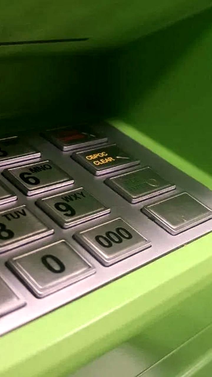 Сбережения крымчан в банках достигли 232,8 млрд рублей на 1 апреля 2025 года