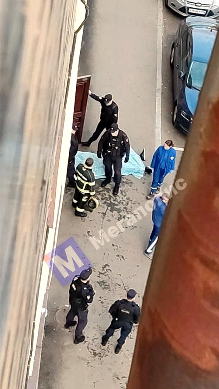 Трагический инцидент на Васильевском острове: мужчина погиб от ожогов после прорыва трубы