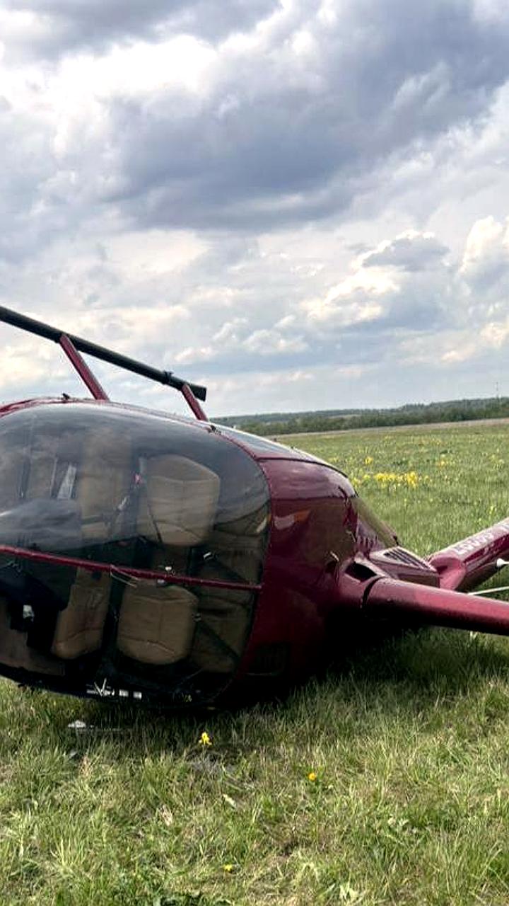 В Подмосковье вертолет Robinson 66 совершил жесткую посадку, пилот не пострадал