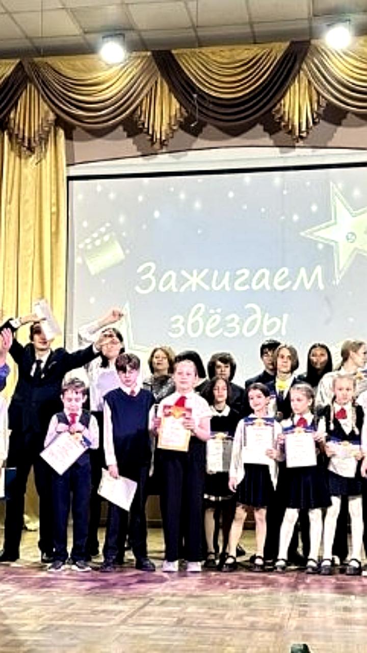 Вручение стипендий: более 20 учеников гимназии и 500 аспирантов отмечены за достижения в науке и творчестве