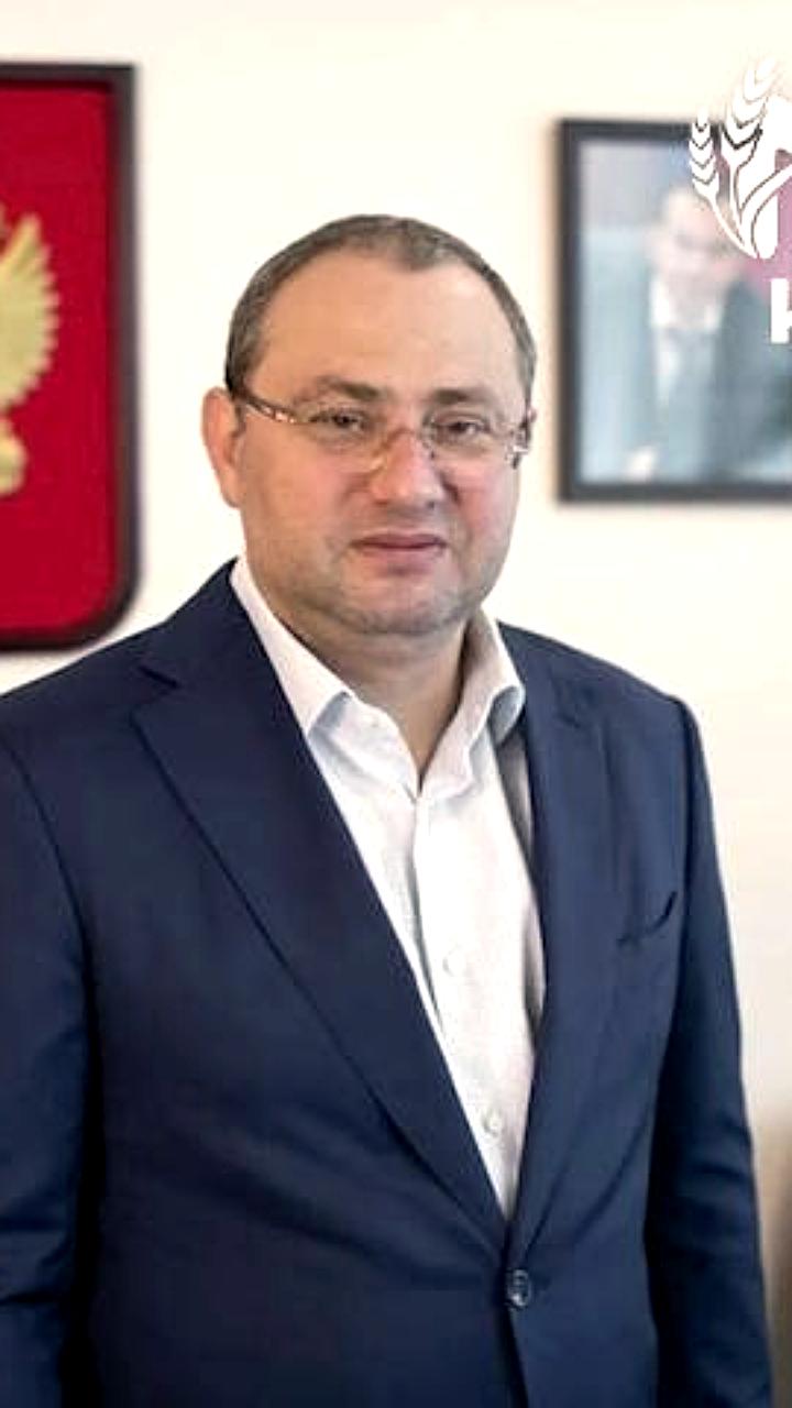 Евгений Филиппов предупреждает о мошенниках, выдающих себя за главу минздрава Кубани