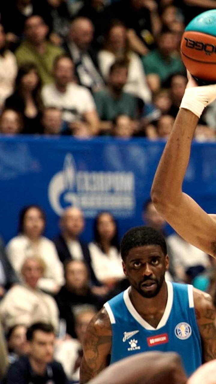 Полуфинал плей-офф: «Локомотив-Кубань» против «Зенита» в Краснодаре