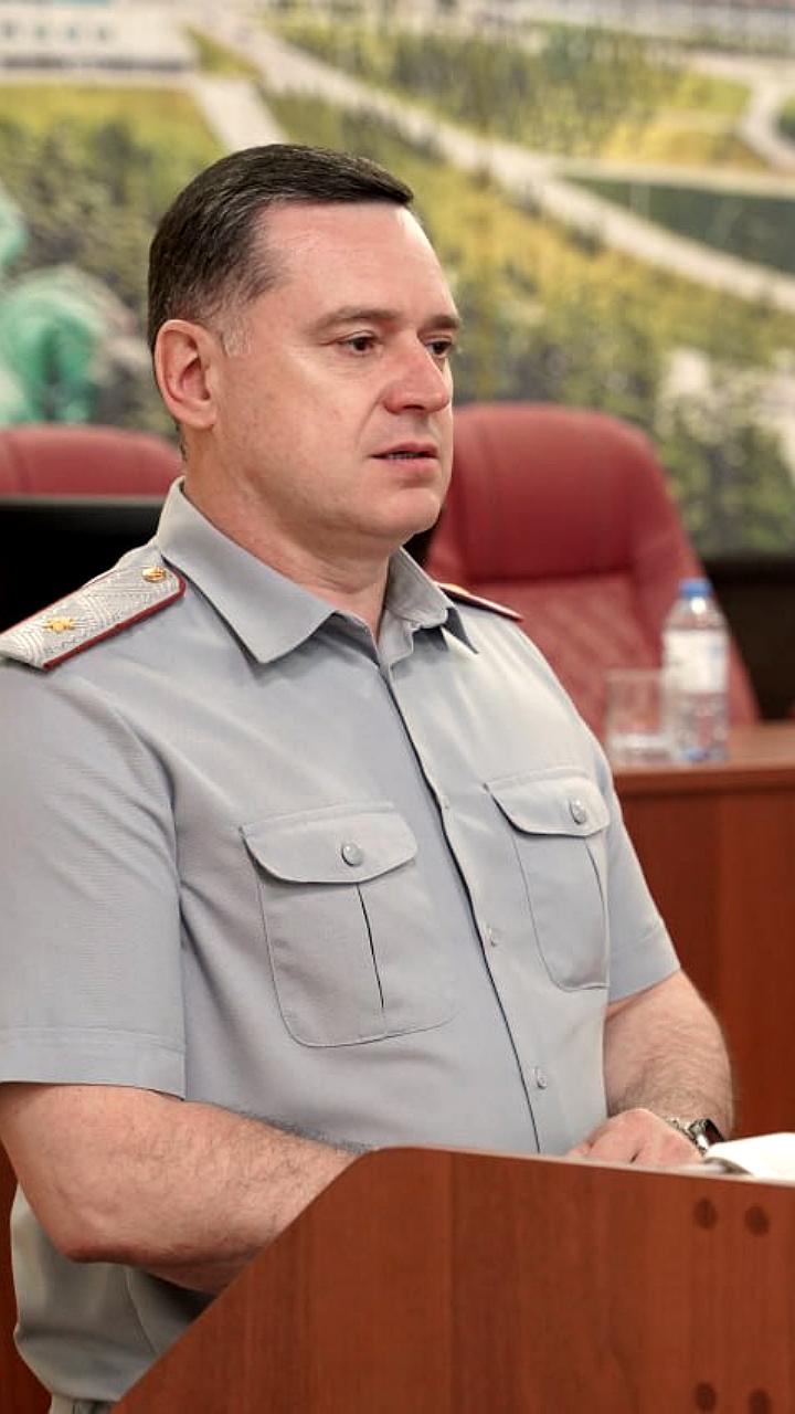 Экс-глава УФНС и начальник ФСИН переведены под домашний арест