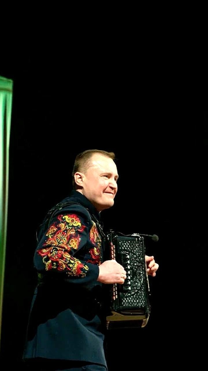 В Симферополе и Калмыкии прошли конкурсы-фестивали творческих коллективов