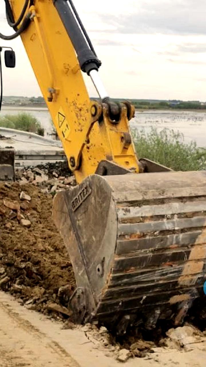 В Казанском районе возобновлено движение по восстановленным дорогам после отступления воды