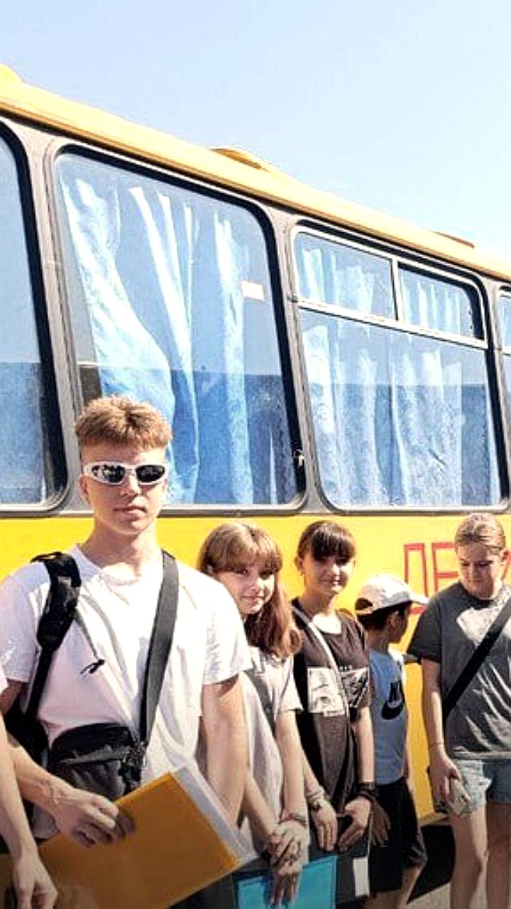Школьники из Новой Каховки отправятся в заповедник «Аскания-Нова» на День защиты детей
