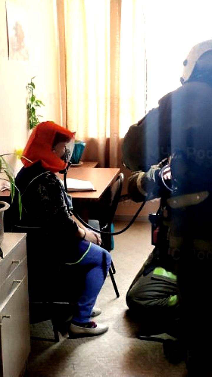 Учения по эвакуации и тушению пожара прошли в Архангельске и Екатеринбурге