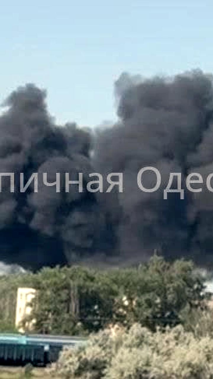 Взрыв в порту Измаил вызвал масштабный пожар