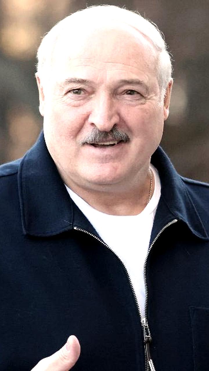 Лукашенко призывает высаживать картофель несмотря на заморозки