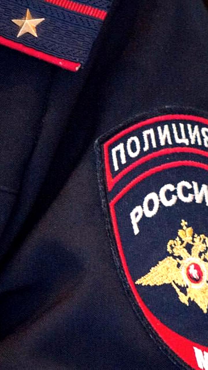 В Приморье подростки повредили надгробия на кладбище