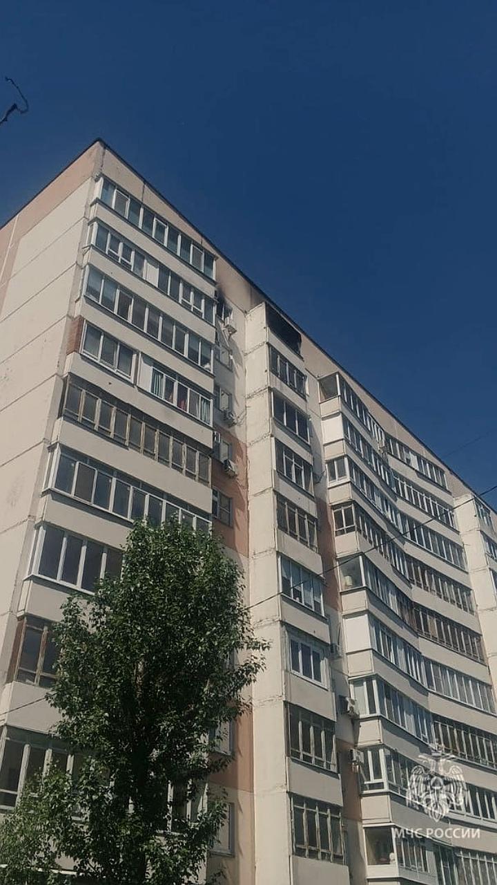 Пожарные МЧС России спасли собаку из горящей будки в Киржачском районе