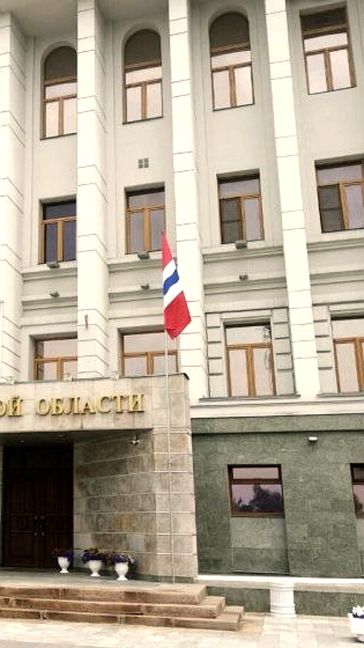 В Омске власти проверяют причины серии громких хлопков