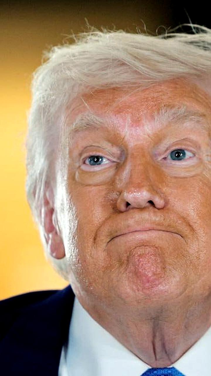 Трамп выражает разочарование событиями в Украине и готов к переговорам с Путиным и Зеленским