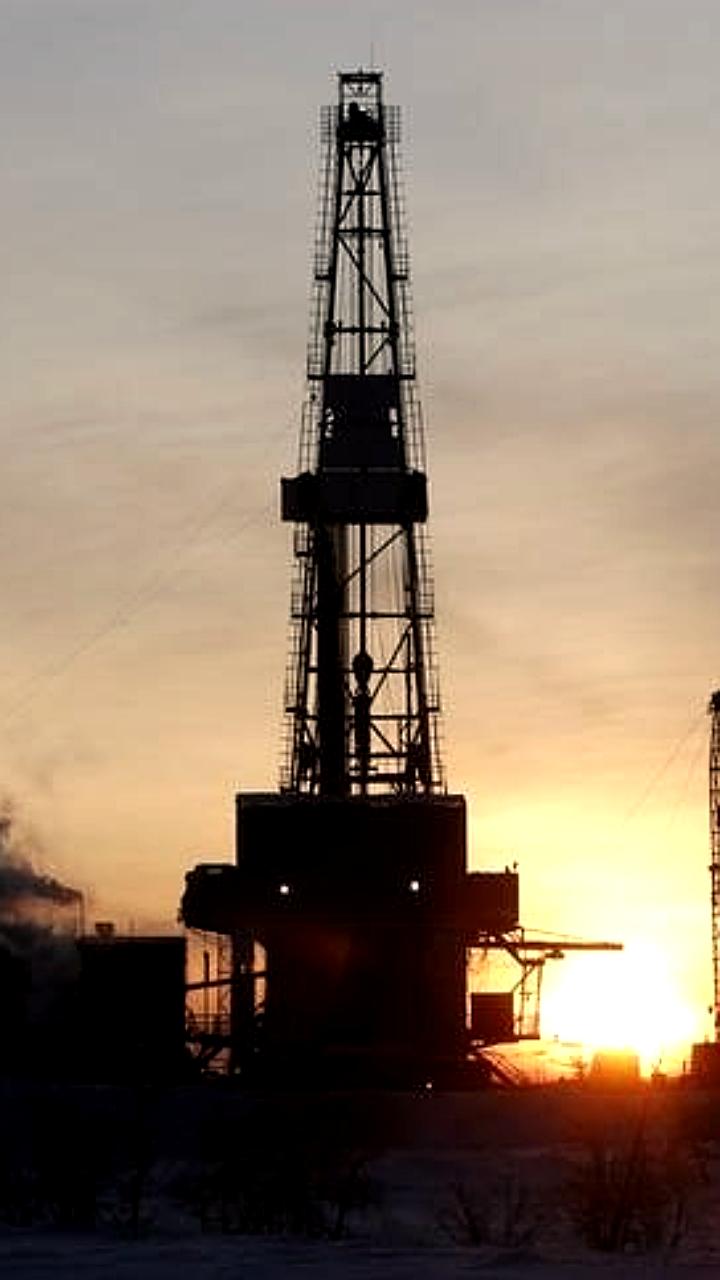 Цены на нефть растут на фоне санкций США и заседания ОПЕК+