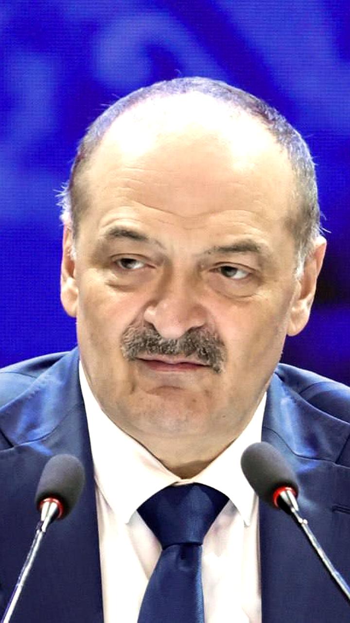 Сергей Меликов инициирует пересмотр распределения средств ОМС в Дагестане
