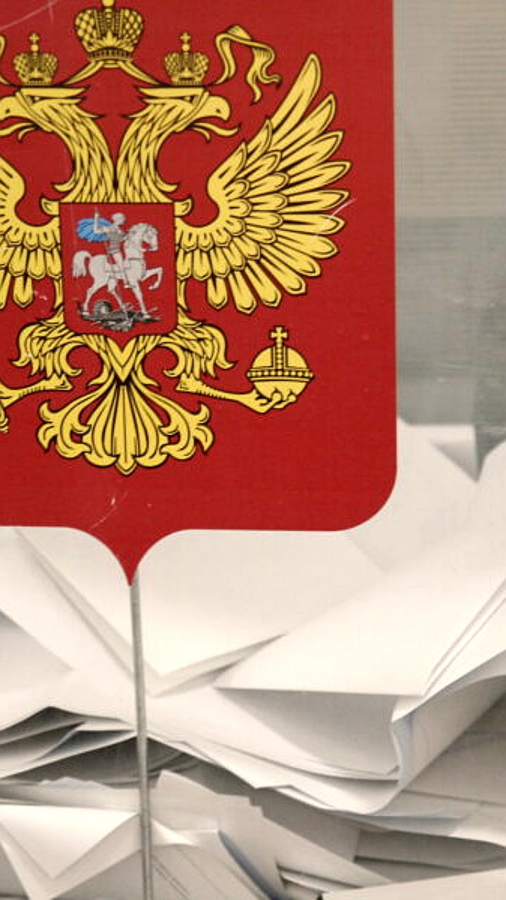 Водолацкий планирует сменить округ, Госсовет Коми назначает выборы