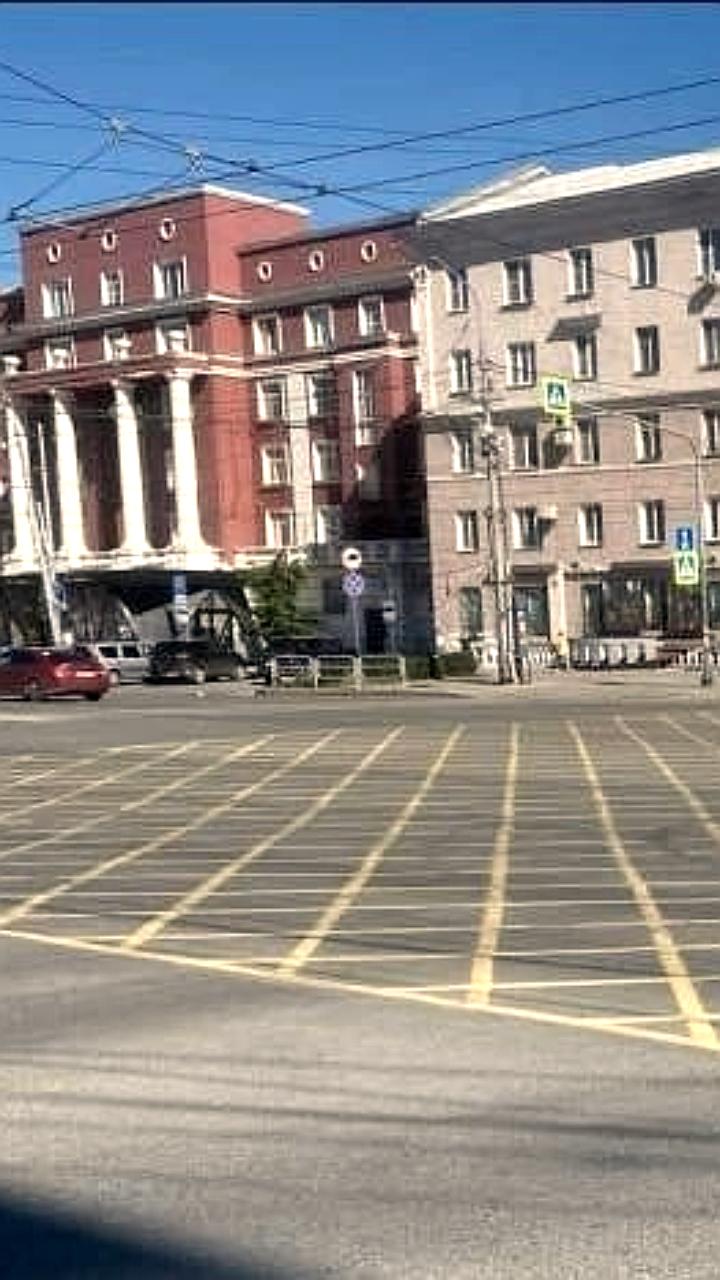 В Челябинске внедрят 'вафельную' разметку на ключевых перекрестках к 2026 году