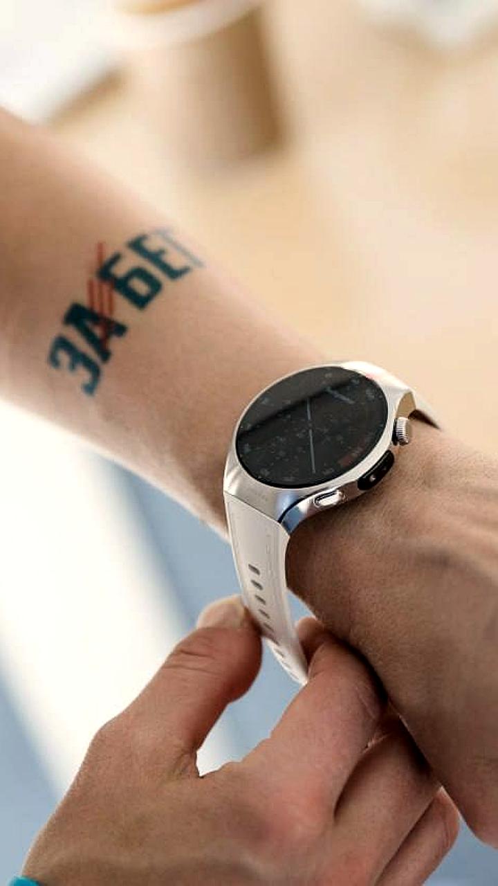 Старт продаж HUAWEI WATCH 5 в М.Видео-Эльдорадо с высоким спросом
