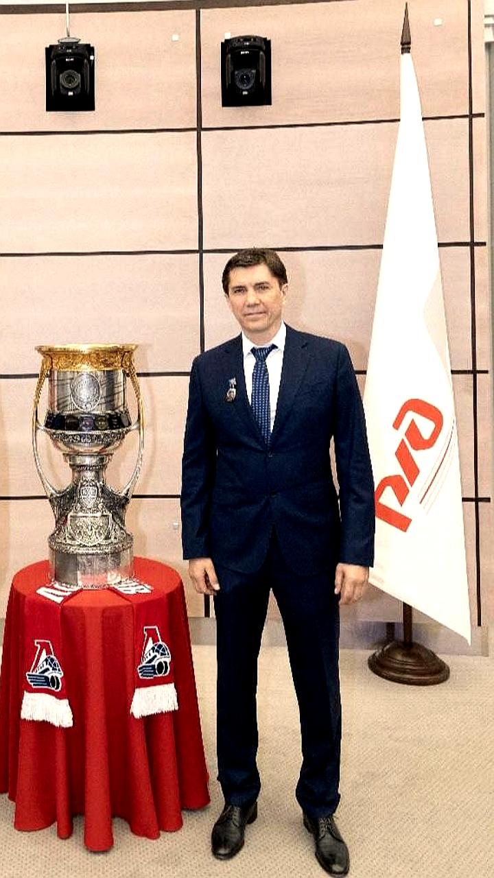 Игорь Никитин продолжит работу с «Локомотивом» на два года, слухи о переходе в ЦСКА остаются без комментариев