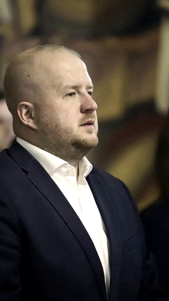 Глава Пскова Борис Елкин отчитался о росте бюджета и развитии туризма в 2024 году