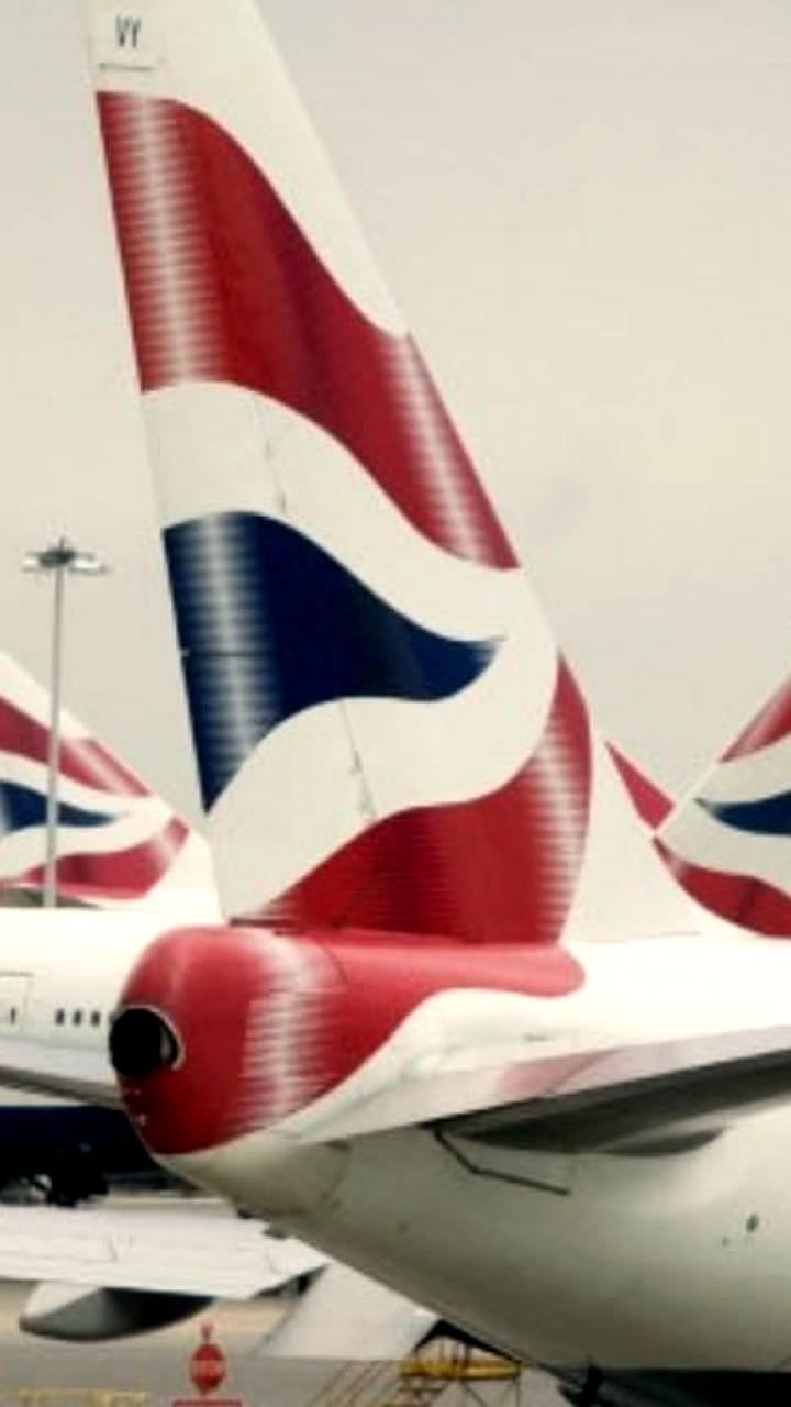 Инцидент с голым стюардом British Airways на рейсе из США в Лондон