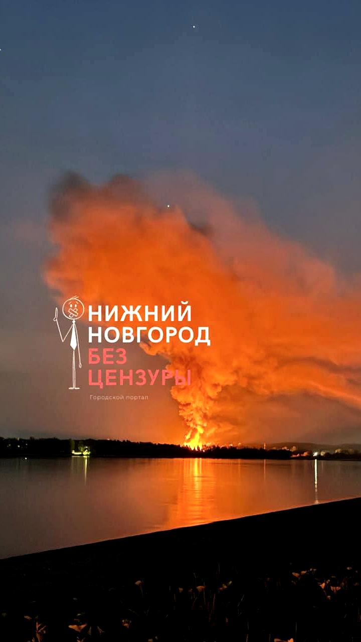 Пожар в селе Тимонькино: три дома сгорели, одна женщина пострадала