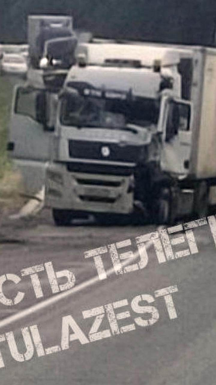 Смертельное ДТП на трассе «Сургут — Салехард»: водитель легкового автомобиля погиб