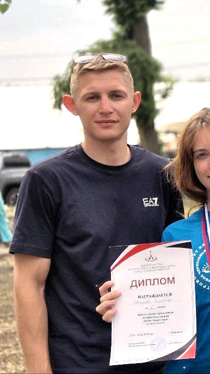 Елизавета Овчаренко завоевала серебро на всероссийских соревнованиях по парусному спорту