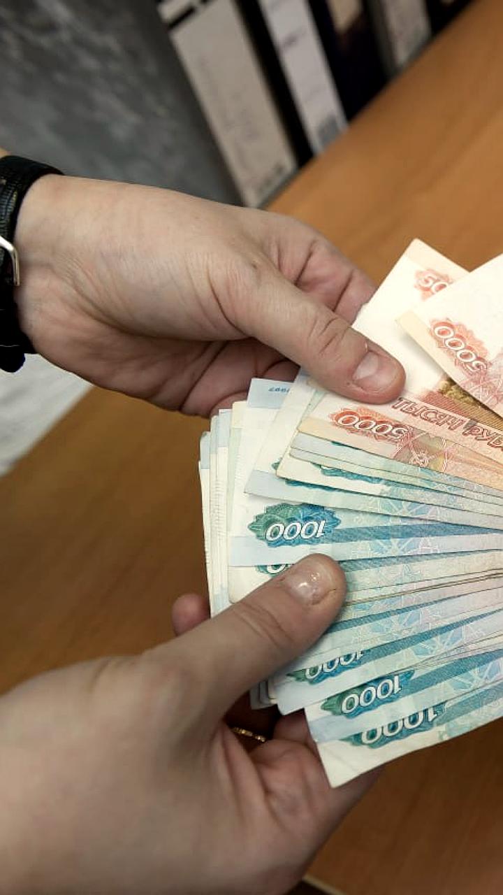 В Липецкой области завершено дело о взятке, в Луганской Республике задержан экстремист