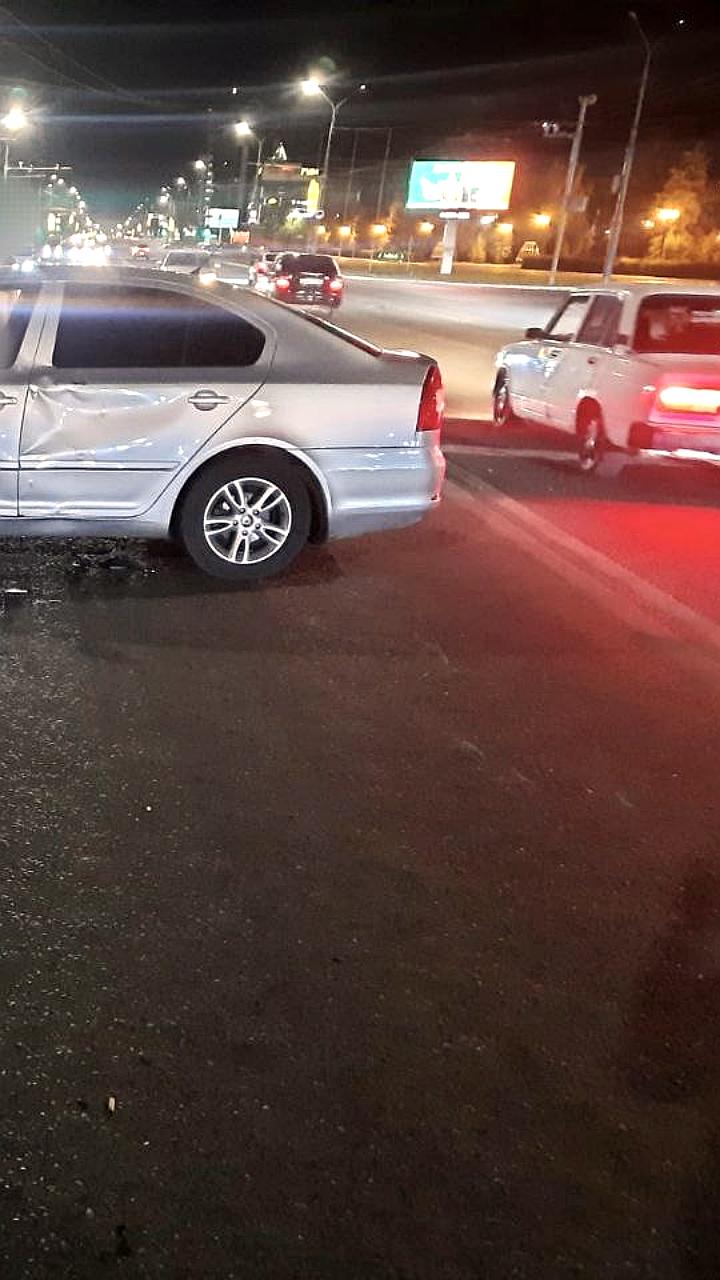 Столкновение Skoda и мотоцикла в Оренбурге: пострадавший госпитализирован