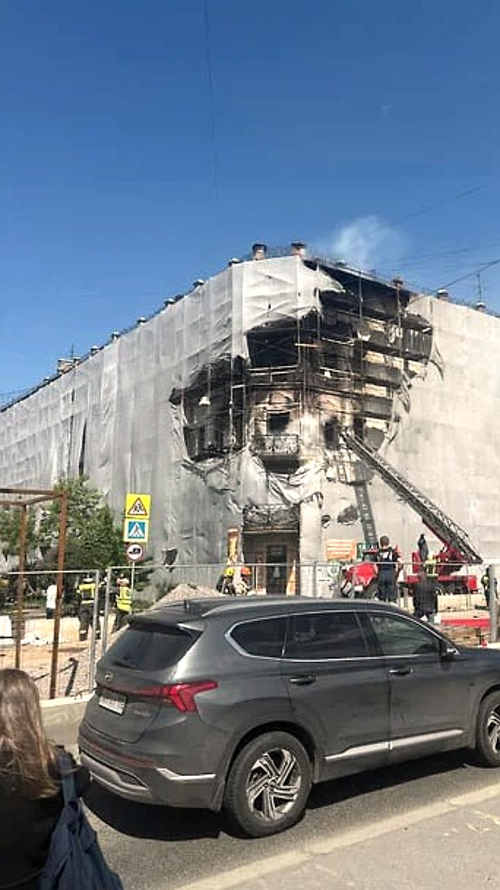 Пожар на Обводном: два погибших и 15 эвакуированных
