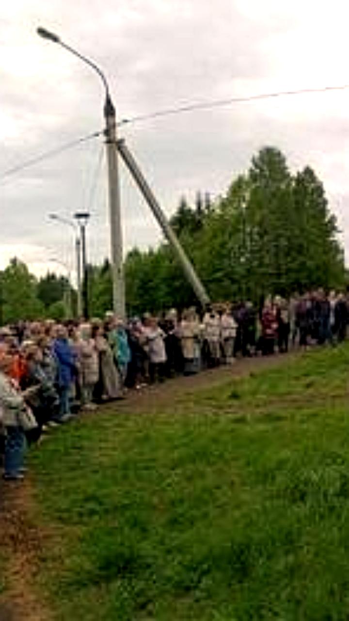 Строительство храма Константина Богородского вызывает беспокойство жителей из-за вырубки леса