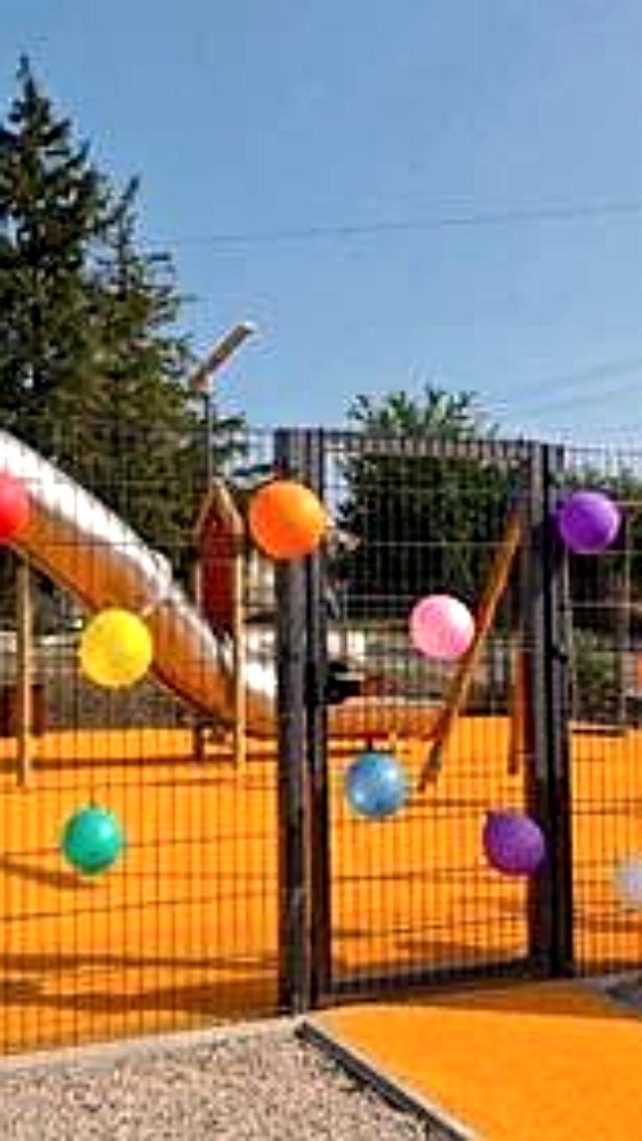 Губернатор Свердловской области Денис Паслер открыл детский городок в ДНР