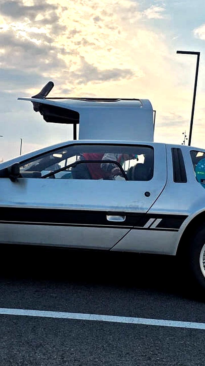 В Санкт-Петербурге выставлен на продажу DeLorean DMC-12 за 13 миллионов рублей