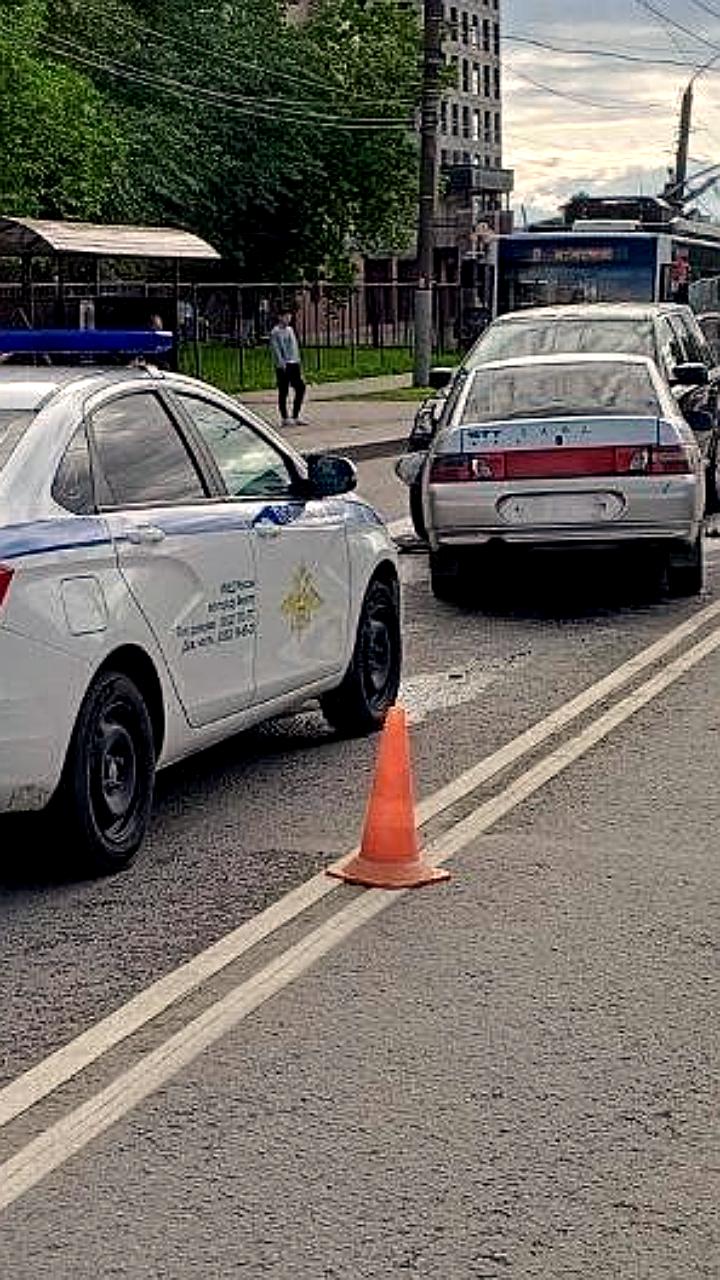 Четыре человека пострадали в тройном ДТП в Кирове